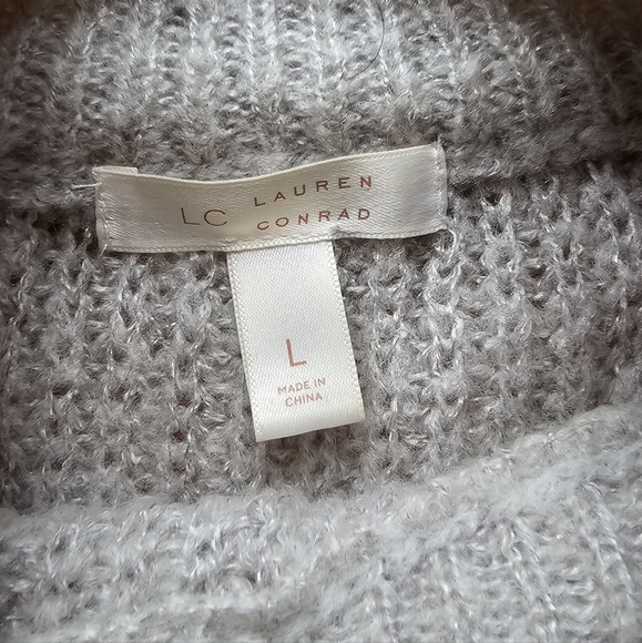 LC Lauren Conrad sweater with ribbon - Picture 4 of 6